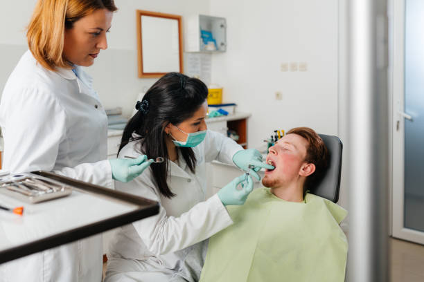 Best Walk-In Emergency Dental Services in Clinton, IA